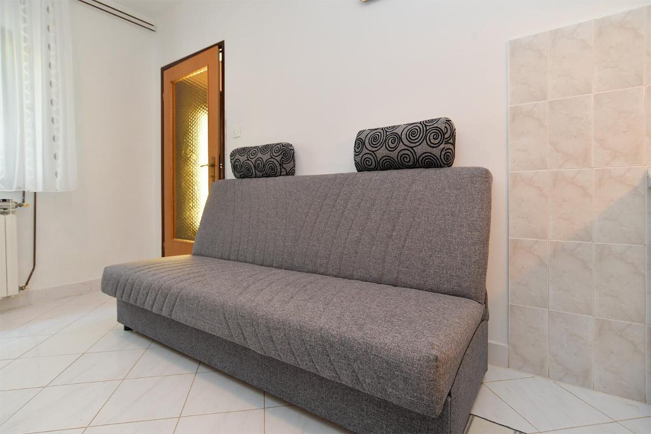 Apartment Mario 2060 Pula Exterior photo